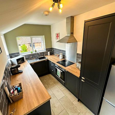 Cecil House - Stylish 2-Bed, Sleeps 5 Guests, Free Parking, Close To Cathedral, Bars & Restaurants Lincoln Luaran gambar
